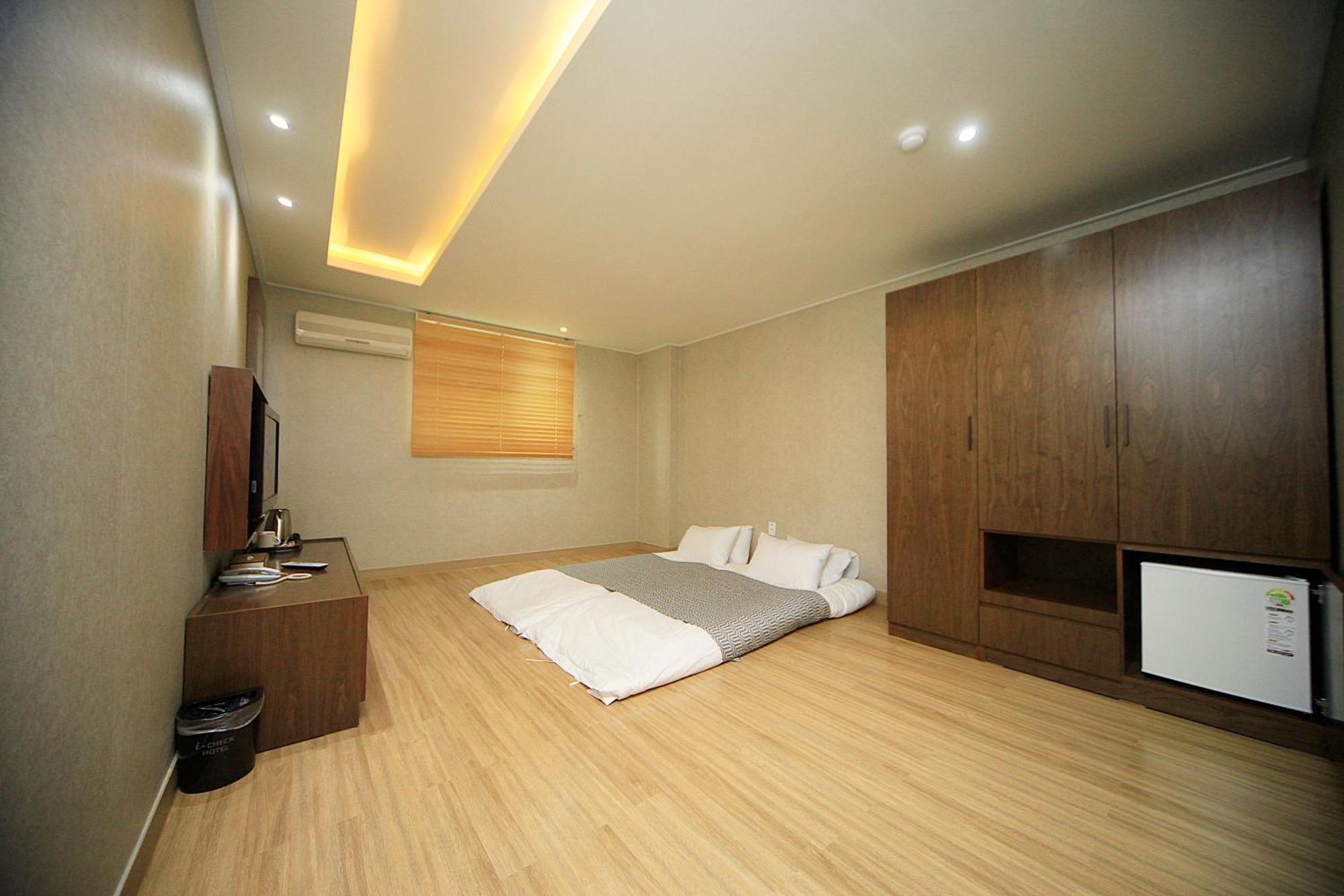 I-Check Hyunjin Hotel 東海市 エクステリア 写真